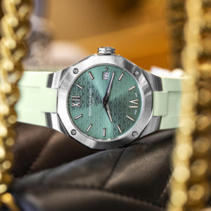 Baume & Mercier Riviera Tampil dengan Warna Hijau Manis