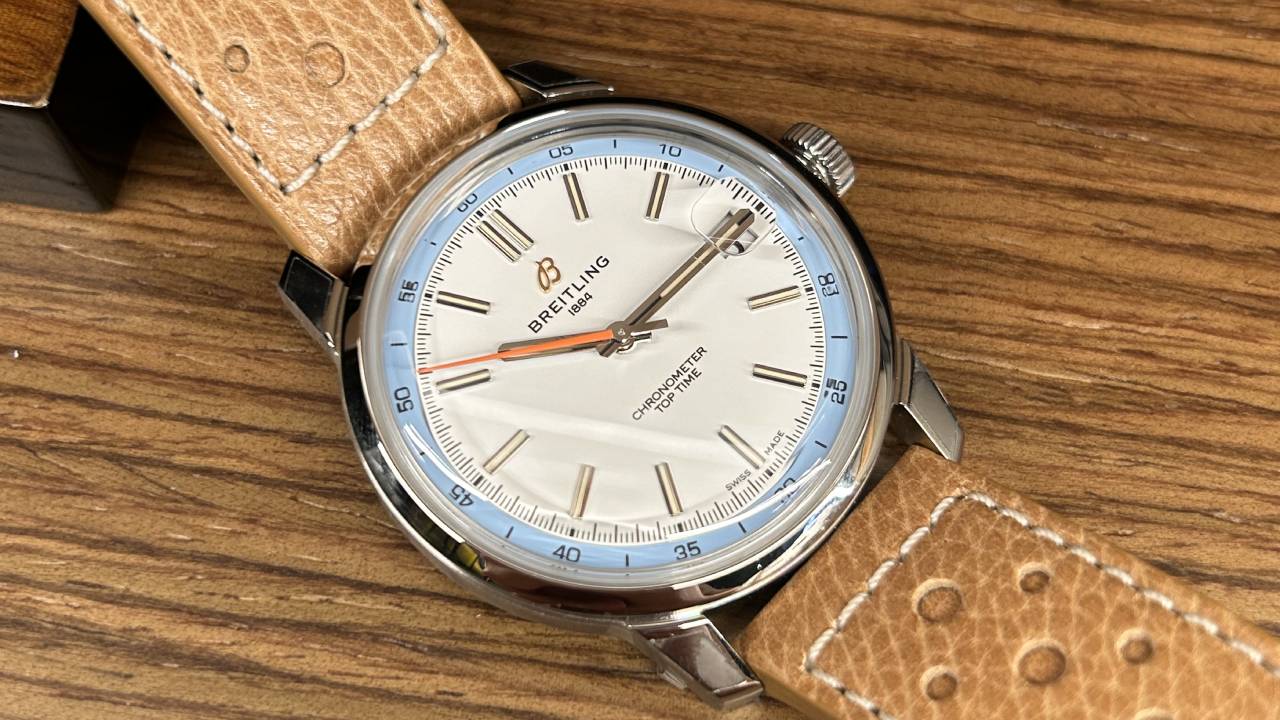 Breitling Top Time B31: Gaya Retro dengan Mesin Tiga Jarum Baru dan Eksklusif (Live Pic)