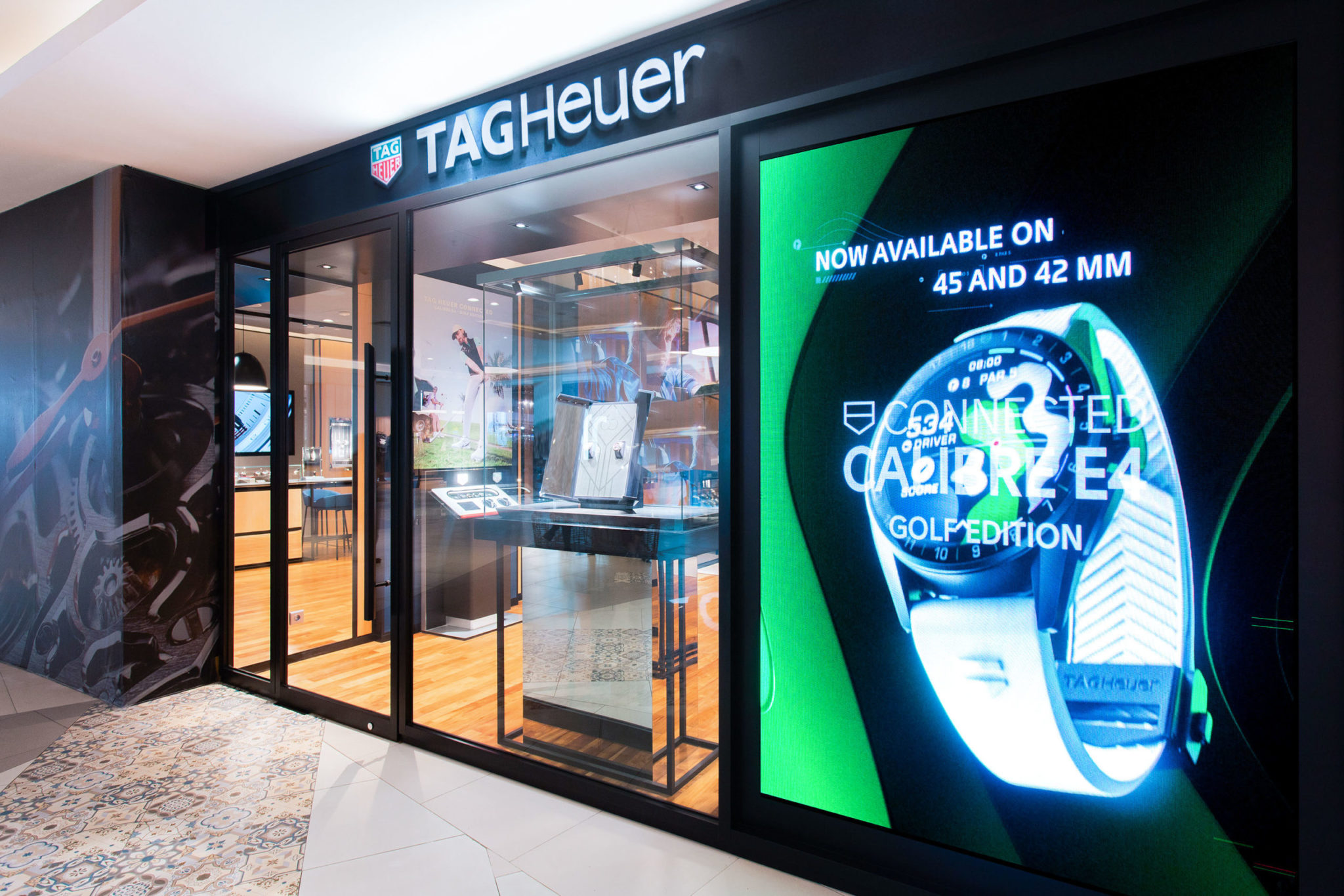 TAG Heuer Membuka Butik Baru di 23 Paskal Shopping Center