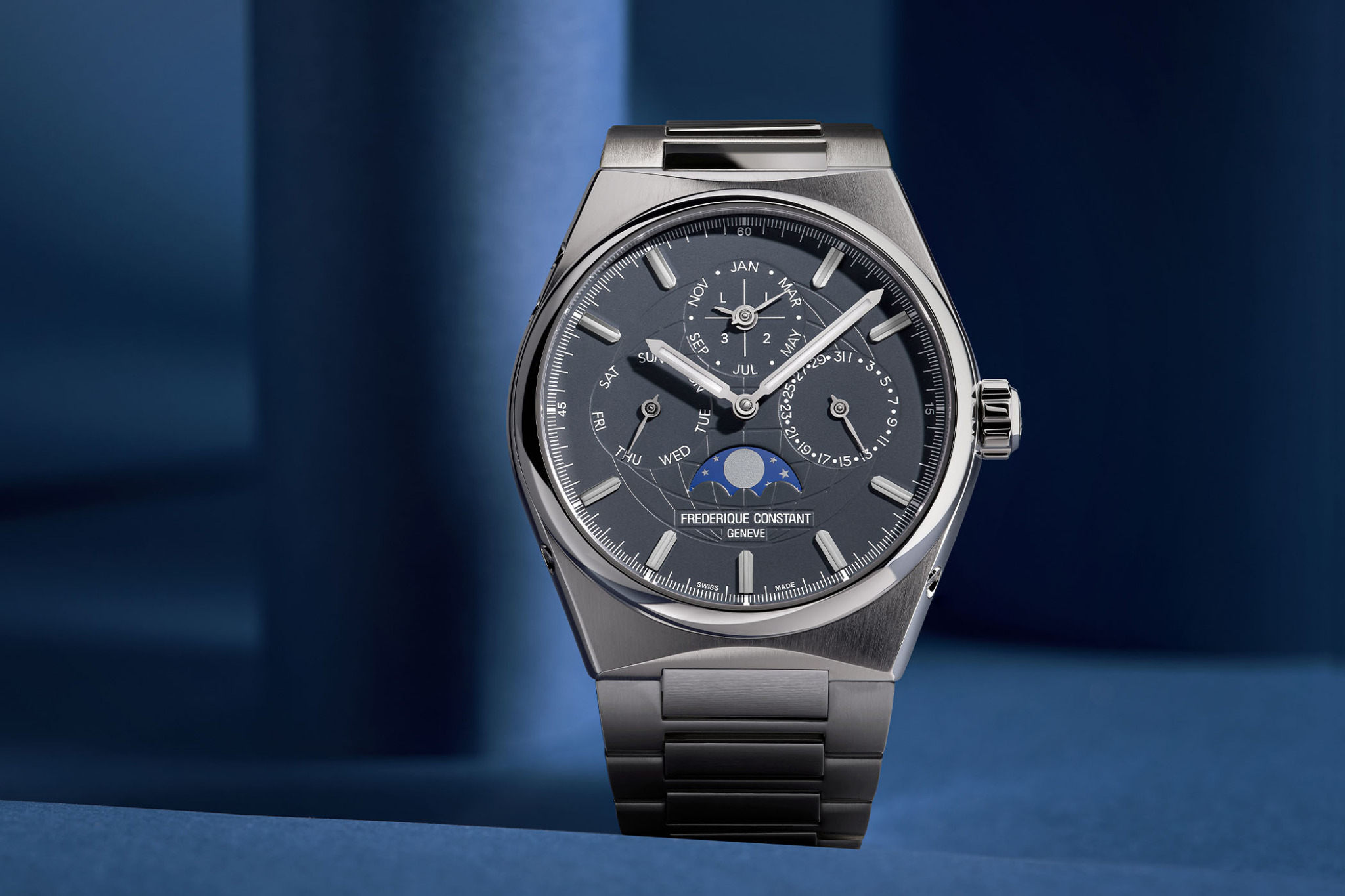 Frederique Constant Highlife Perpetual Calendar Manufacture Kini Hadir dengan Warna Biru Abu