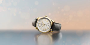 Longines Master Collection GMT Travel Watch Tipis dalam Balutan Emas