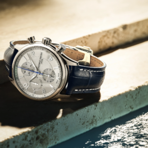 Runabout Chronograph Automatic Dari Pesona Dial Biru Frederique Constant