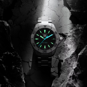 4 Alasan TAG Heuer Aquaracer Professional 200 Solargraph Merupakan Jam Tangan untuk Wanita Petualang