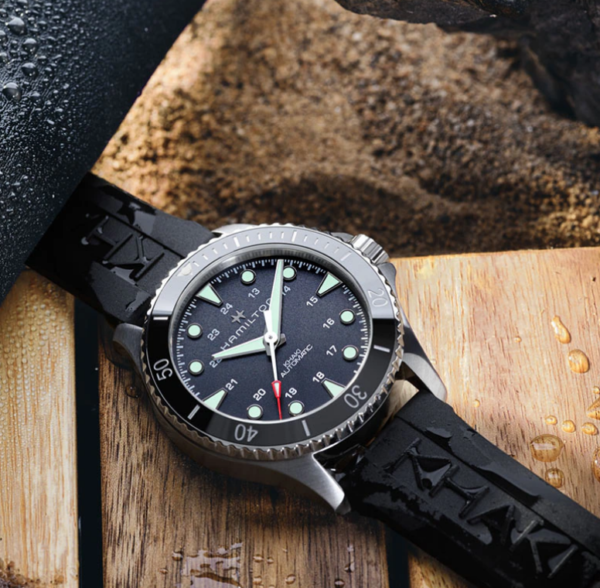 Khaki Navy Scuba