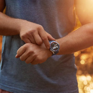 TAG Heuer Connected Hadir dengan Warna Cerah untuk Musim Panas Anda