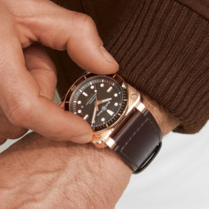 Bell & Ross BR 03-92 Diver Brown Bronze, Keindahan Patina Pada Jam Tangan Selam
